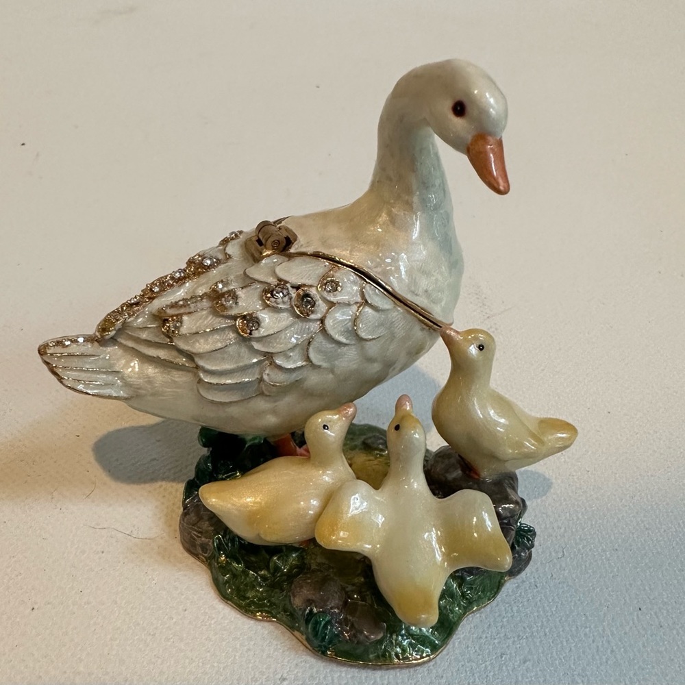 Duck with Babies Keepsake Box by Kubla NEW